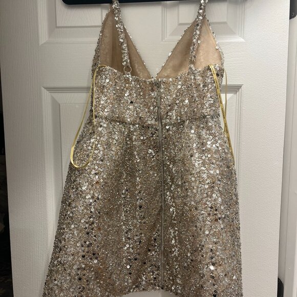 Bronx and Banco Tessa Mini Dress Silver Sequin Mini Dress Size M - Picture 7 of 10